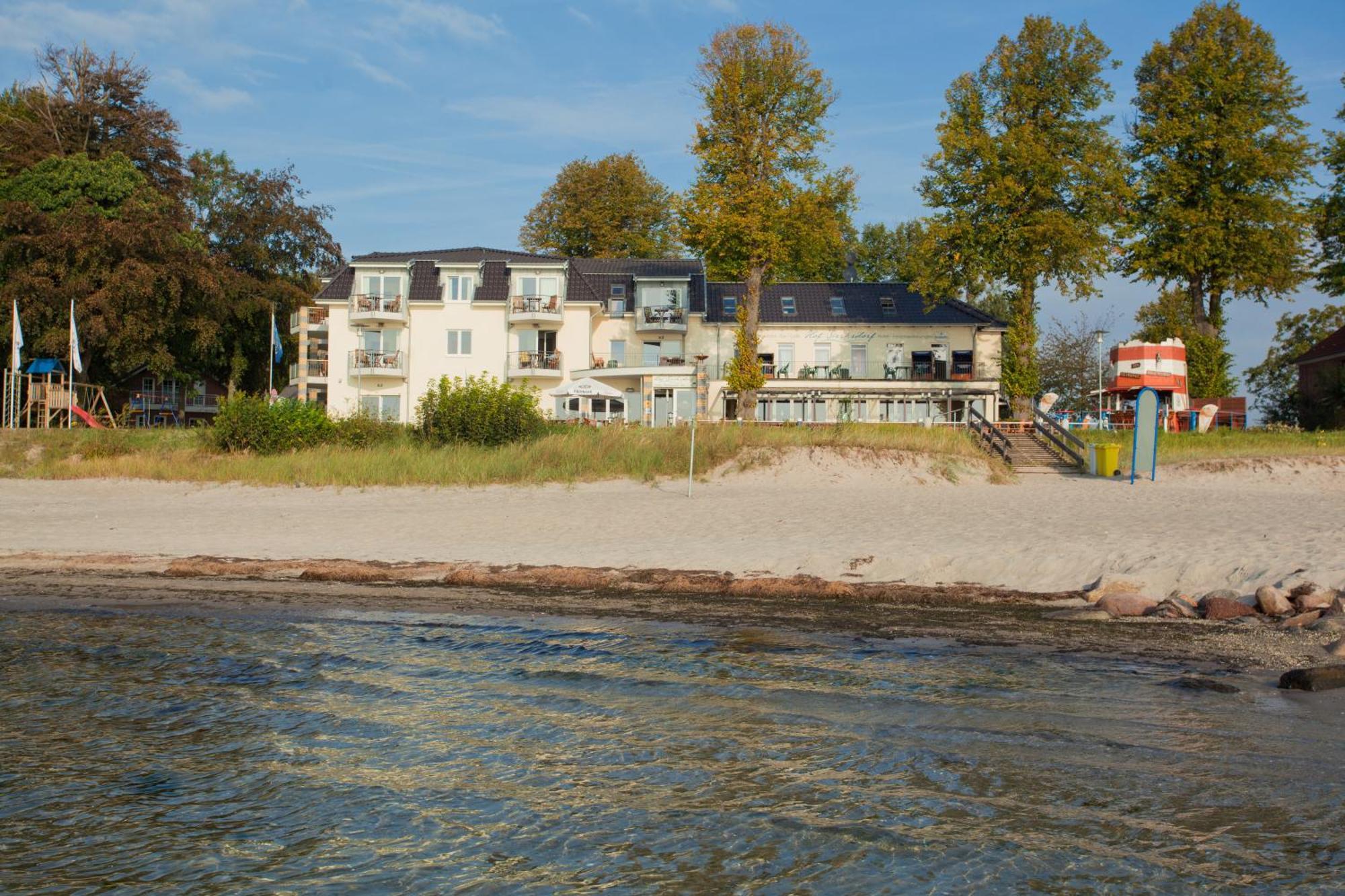 Hotel Hof Sierksdorf Extérieur photo